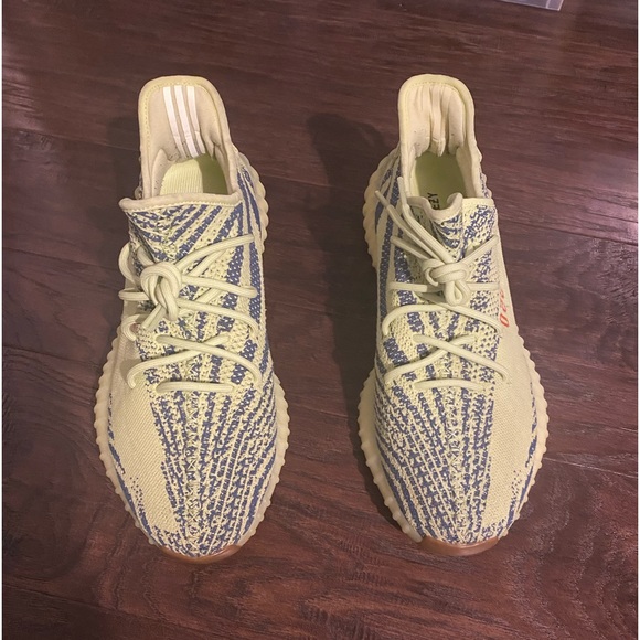 Yeezy Other - Yeezy 350 frozen yellow
